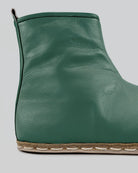 Close-up calf leather - Green Chelsea Boots Detail | Bespoky