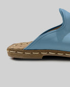 Detail Babyblauwe Pantoffels - Handgemaakt Kalf Leer Turkije | Bespoky