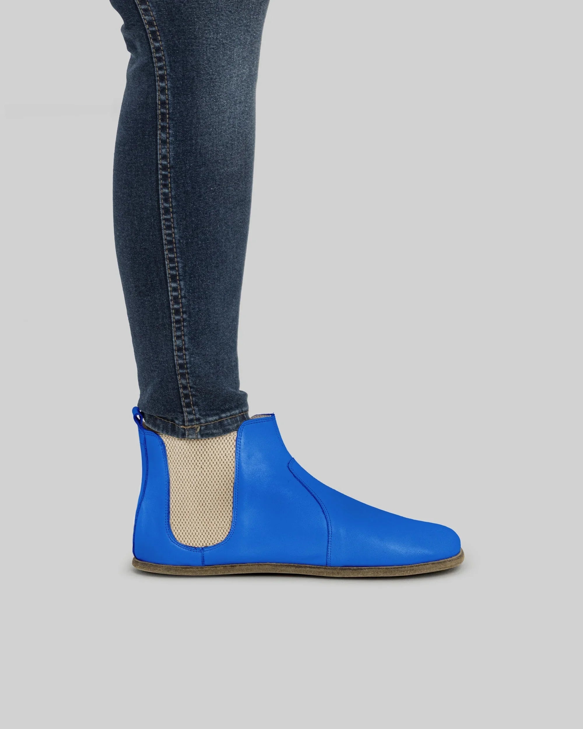 Close-up calf leather - Blue Chelsea Boots Detail | Bespoky