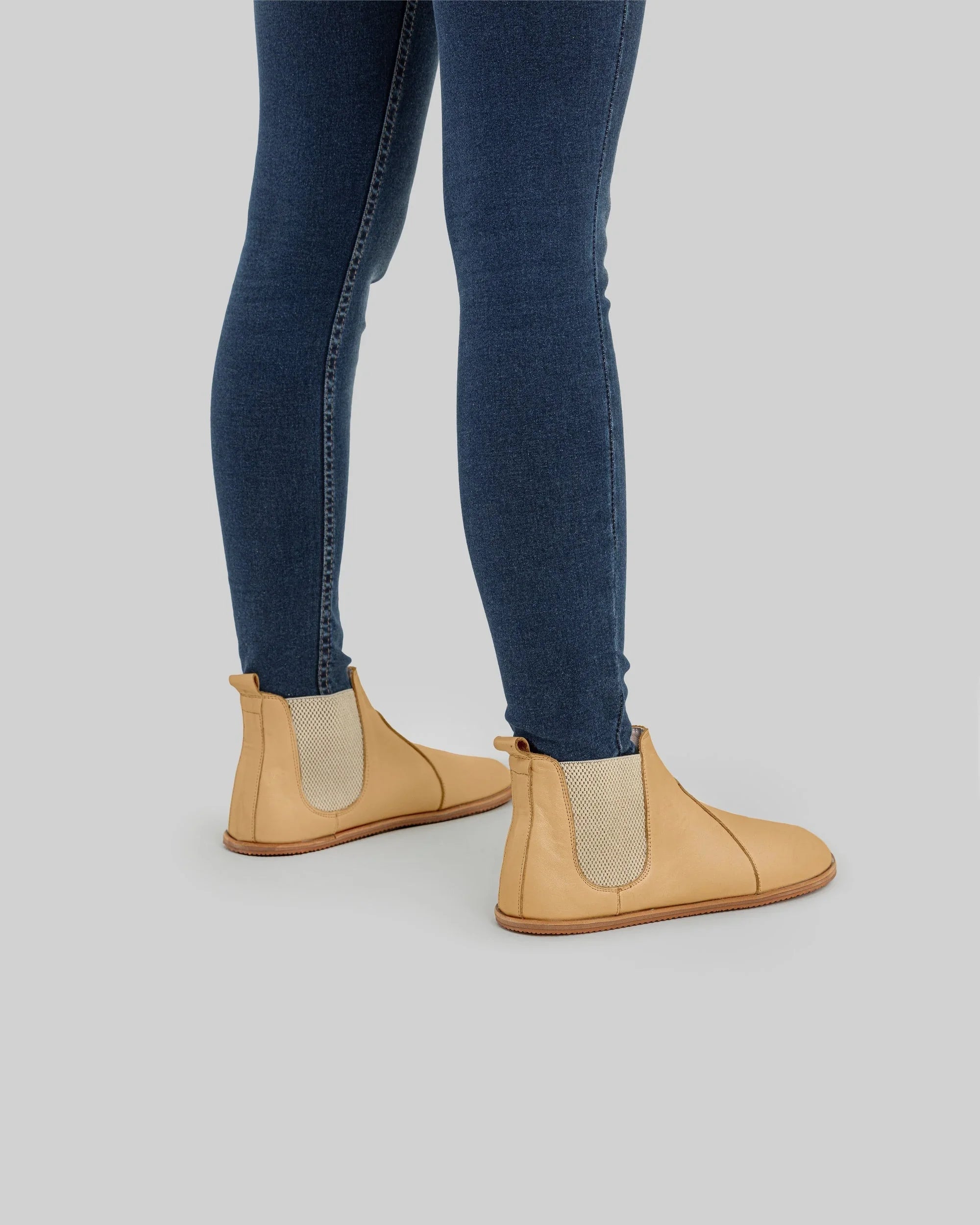 Close-up calf leather - Melon Yellow Chelsea Boots Detail | Bespoky