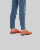 Close-up calf leather - Pomegranate Pointed Toe Oxford Detail | Bespoky