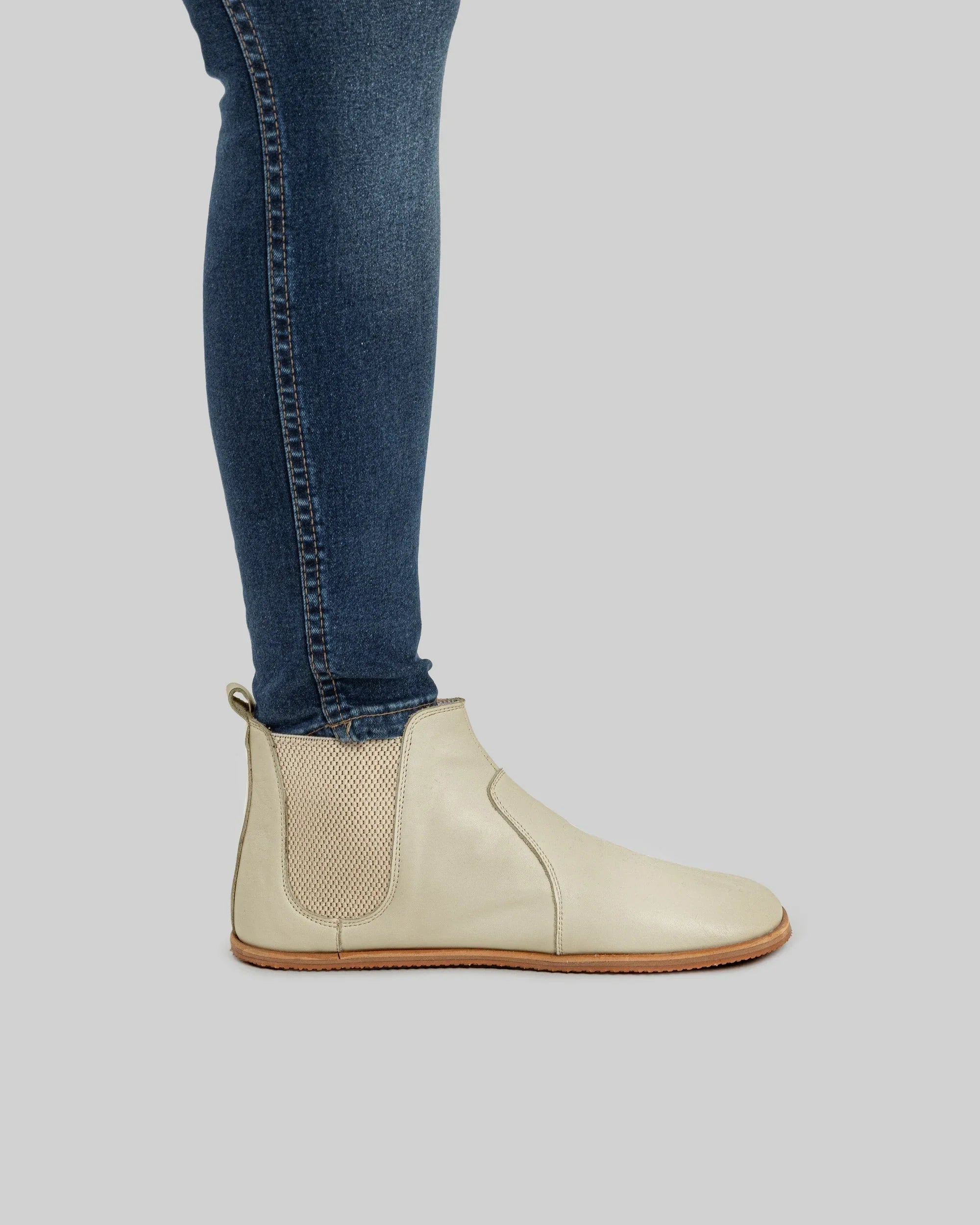 Detail Beige Chelsea Boots - Handcrafted Calf Leather Turkey | Bespoky