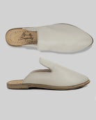 Sidovy Lucas Beige Spetsiga Tå Mules - Kalvskinn Zero Drop | Bespoky