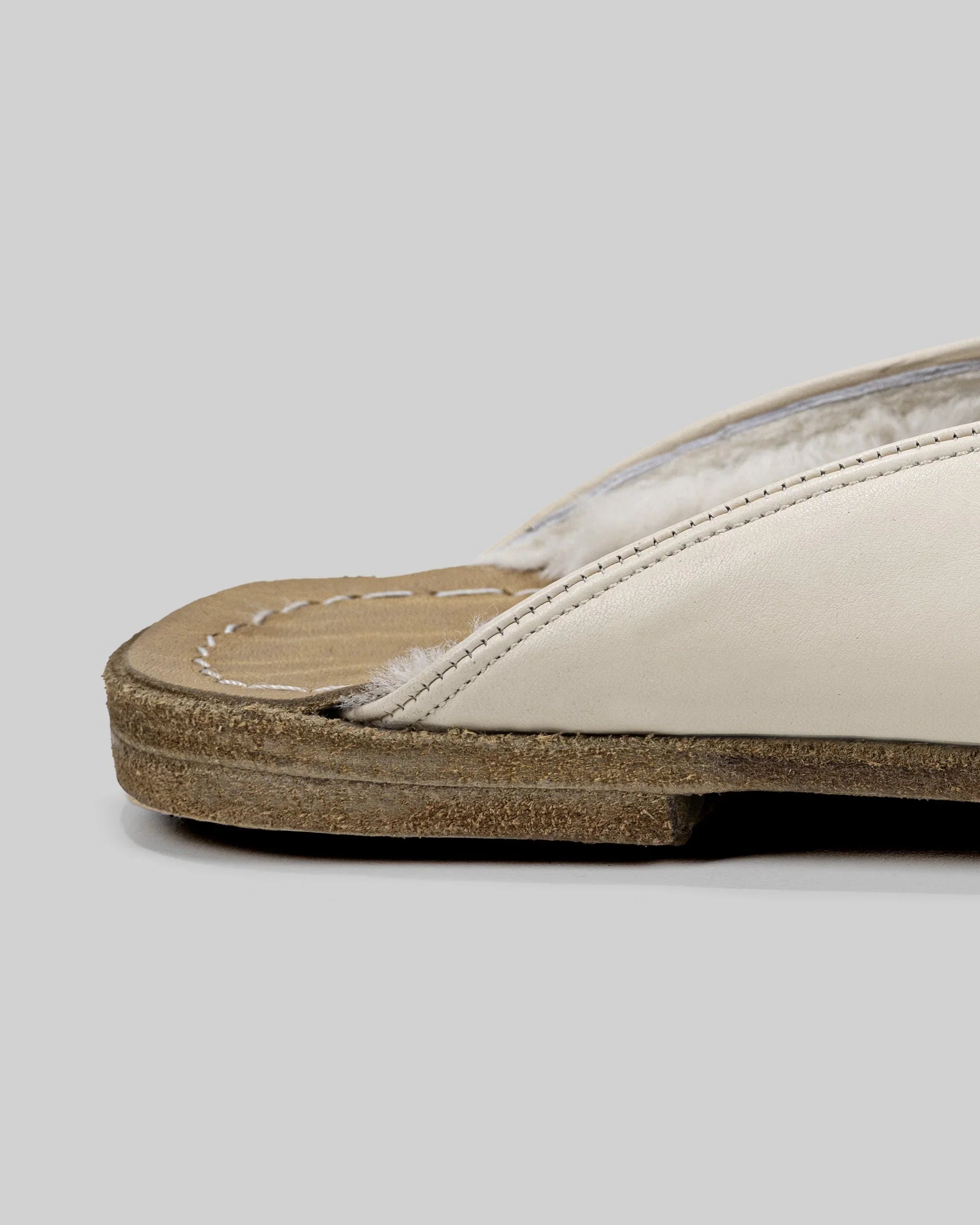 Detail Cream Shearling Slippers - Handcrafted Calf Leather Turkey | Bespoky