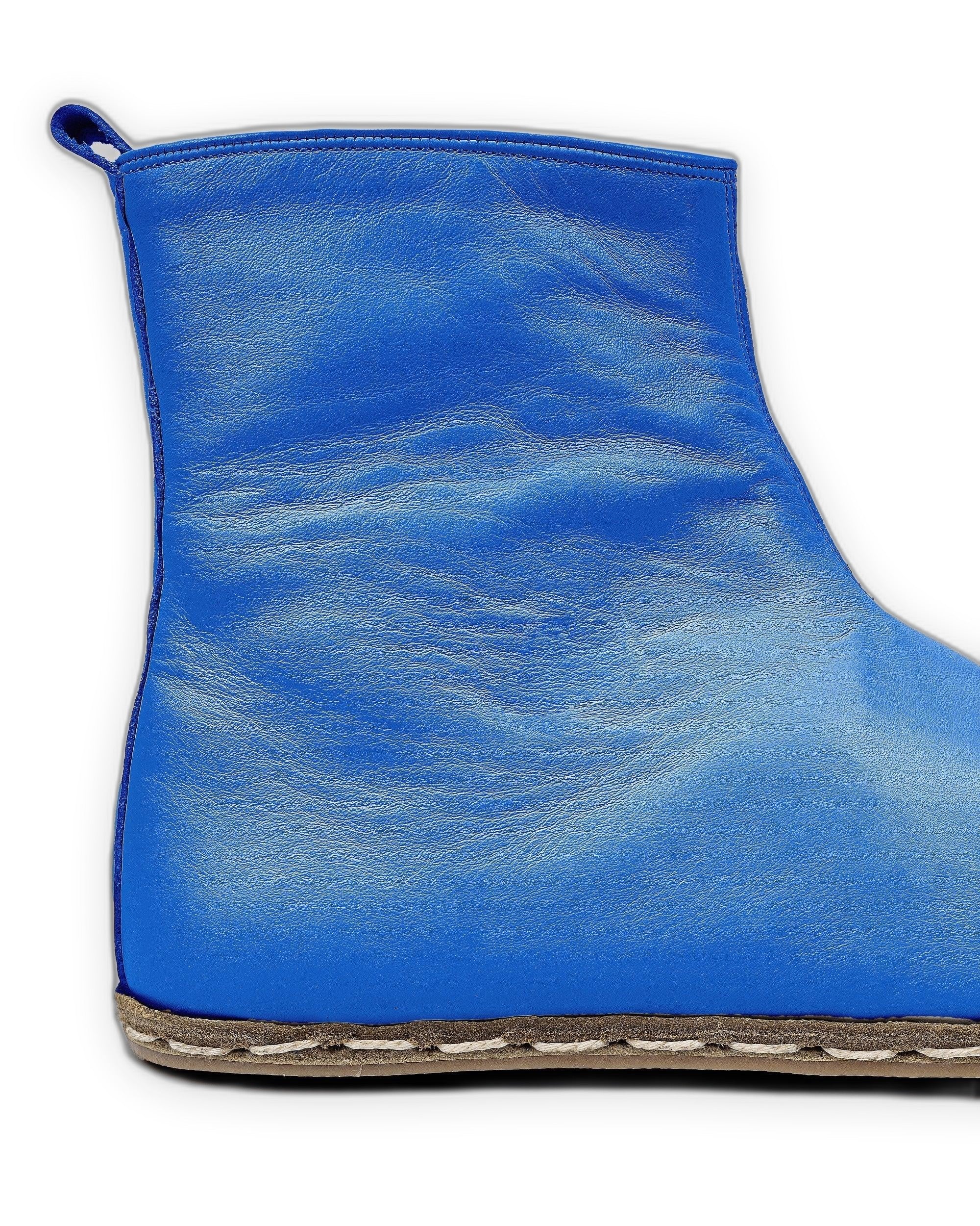 Close-up calf leather - Blue Chelsea Boots Detail | Bespoky