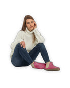 Close-up calf leather - Fuchsia Chelsea Boots Detail | Bespoky