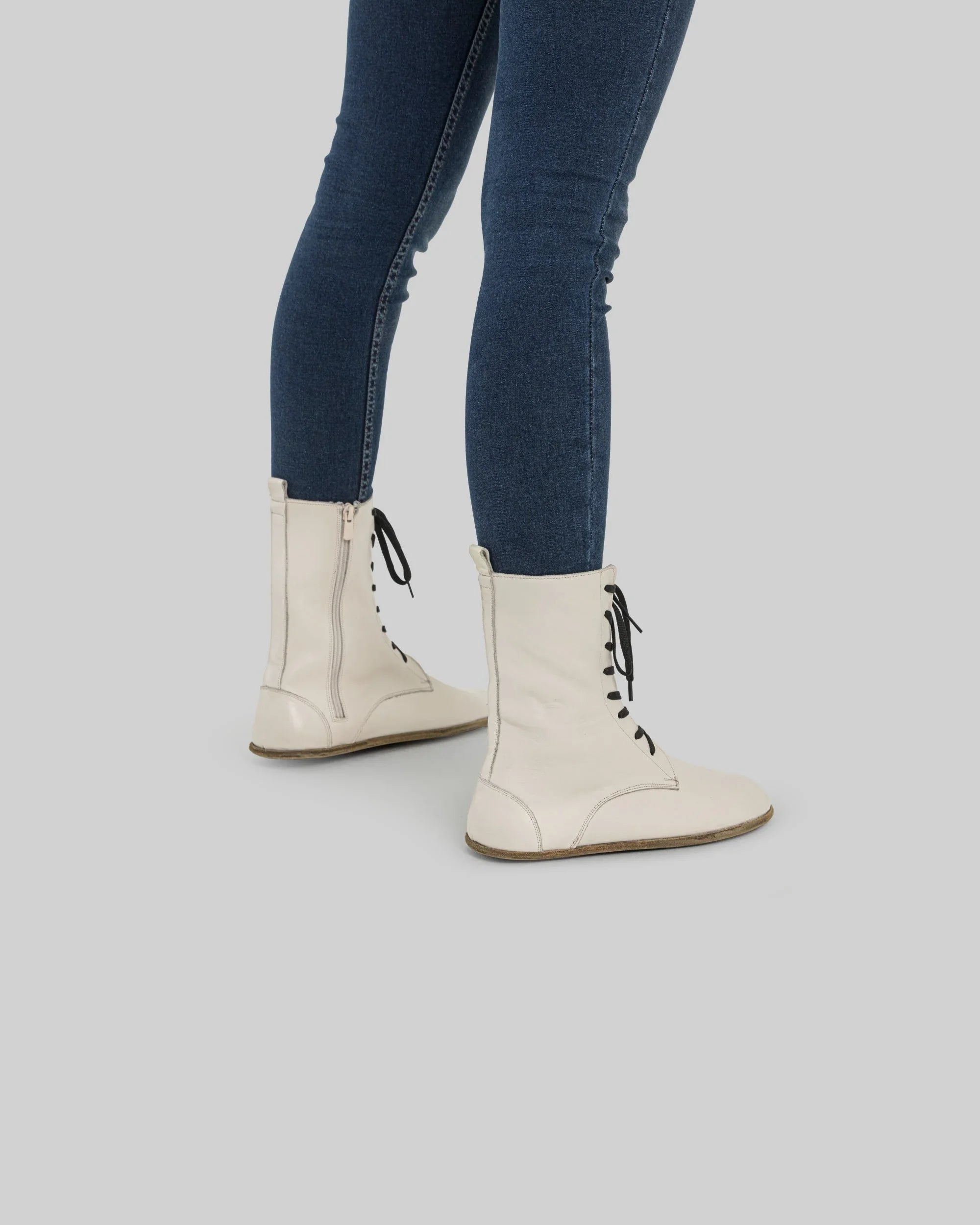 Close-up calf leather - Cream Barefoot Boot Detail | Bespoky