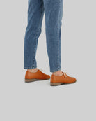 Close-up calf leather - Orange Pointed Toe Oxford Detail | Bespoky
