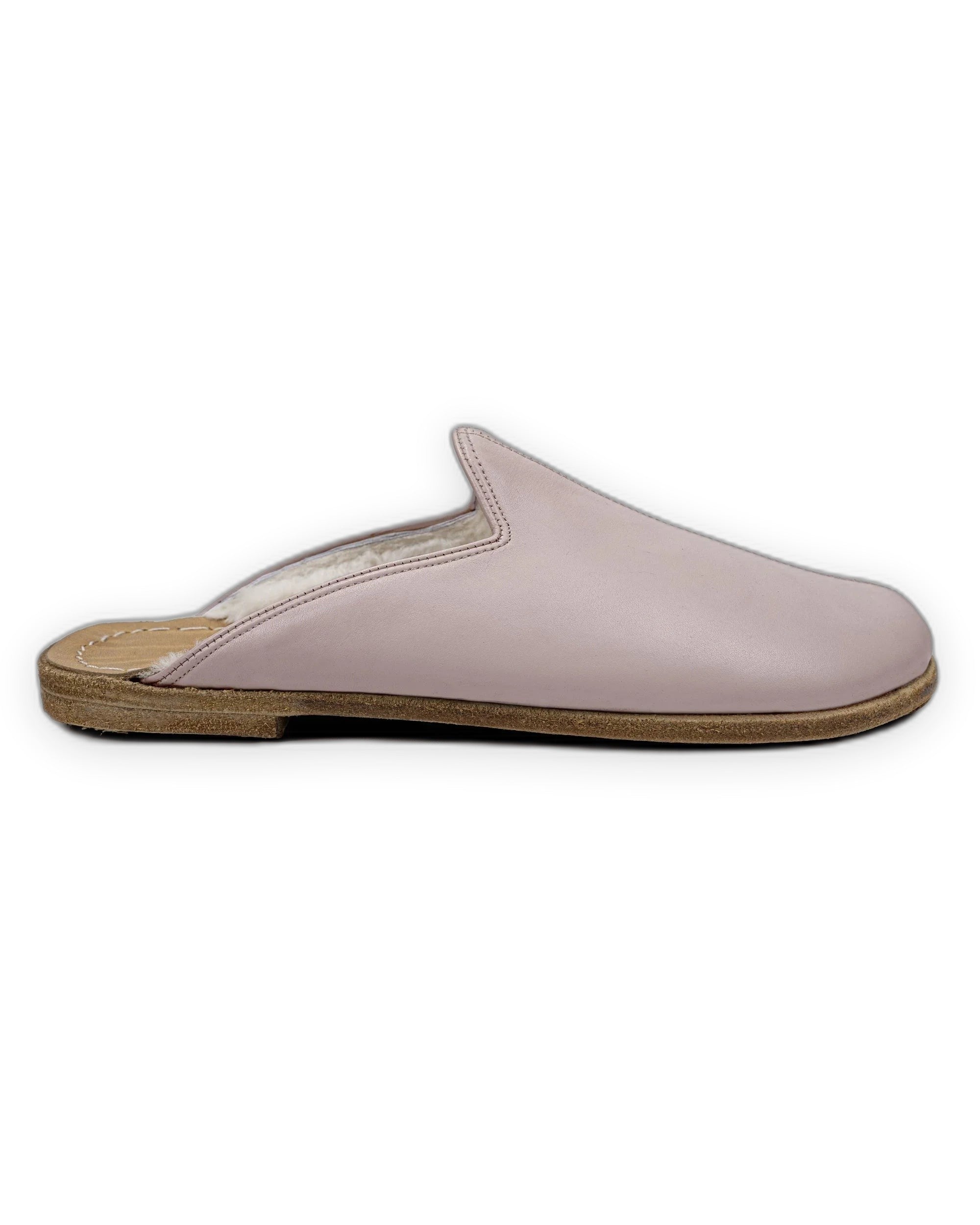 Close-up calf leather - Pink Shearling Slippers Detail | Bespoky