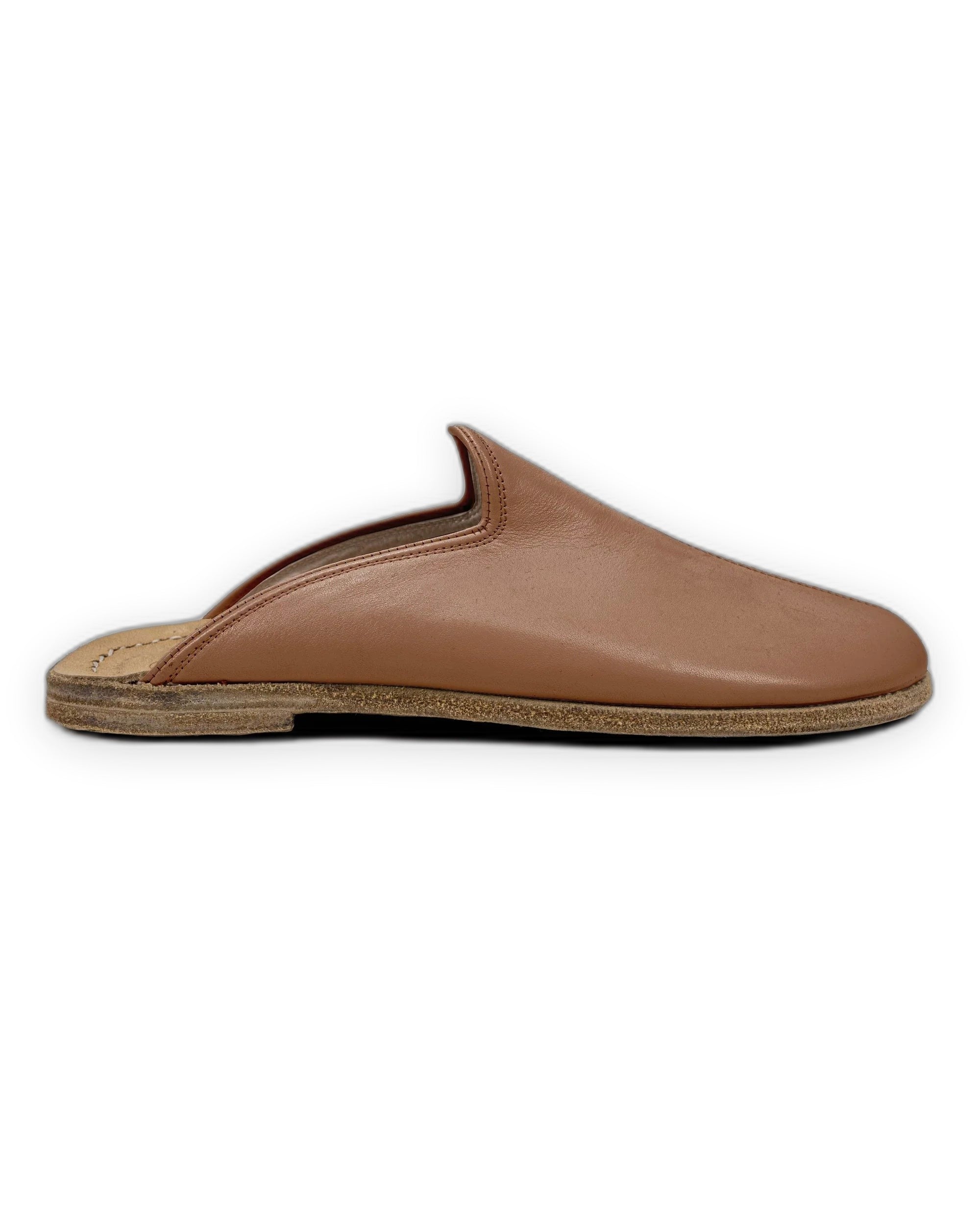 Close-up calf leather - Tan Slippers Detail | Bespoky
