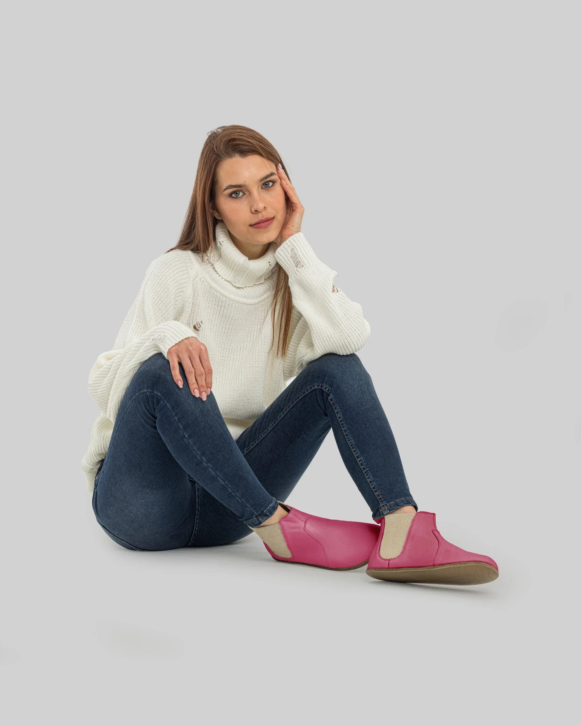 Close-up calf leather - Fuchsia Chelsea Boots Detail | Bespoky