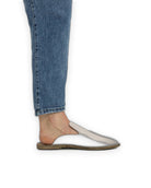 Close-up calf leather - Cream Pointed Toe Mules Detail | Bespoky