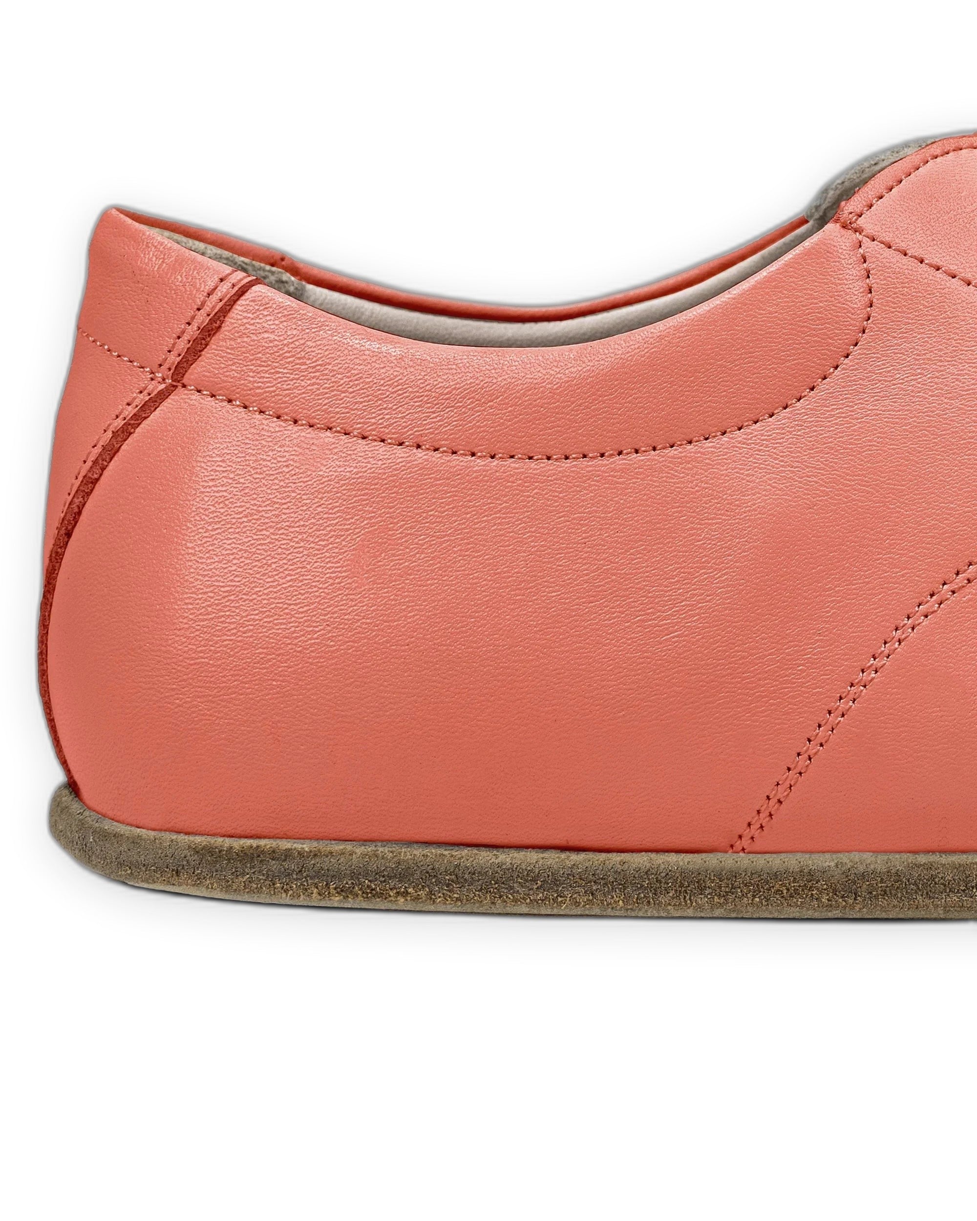 Close-up calf leather - Pomegranate Barefoot Sneaker Detail | Bespoky