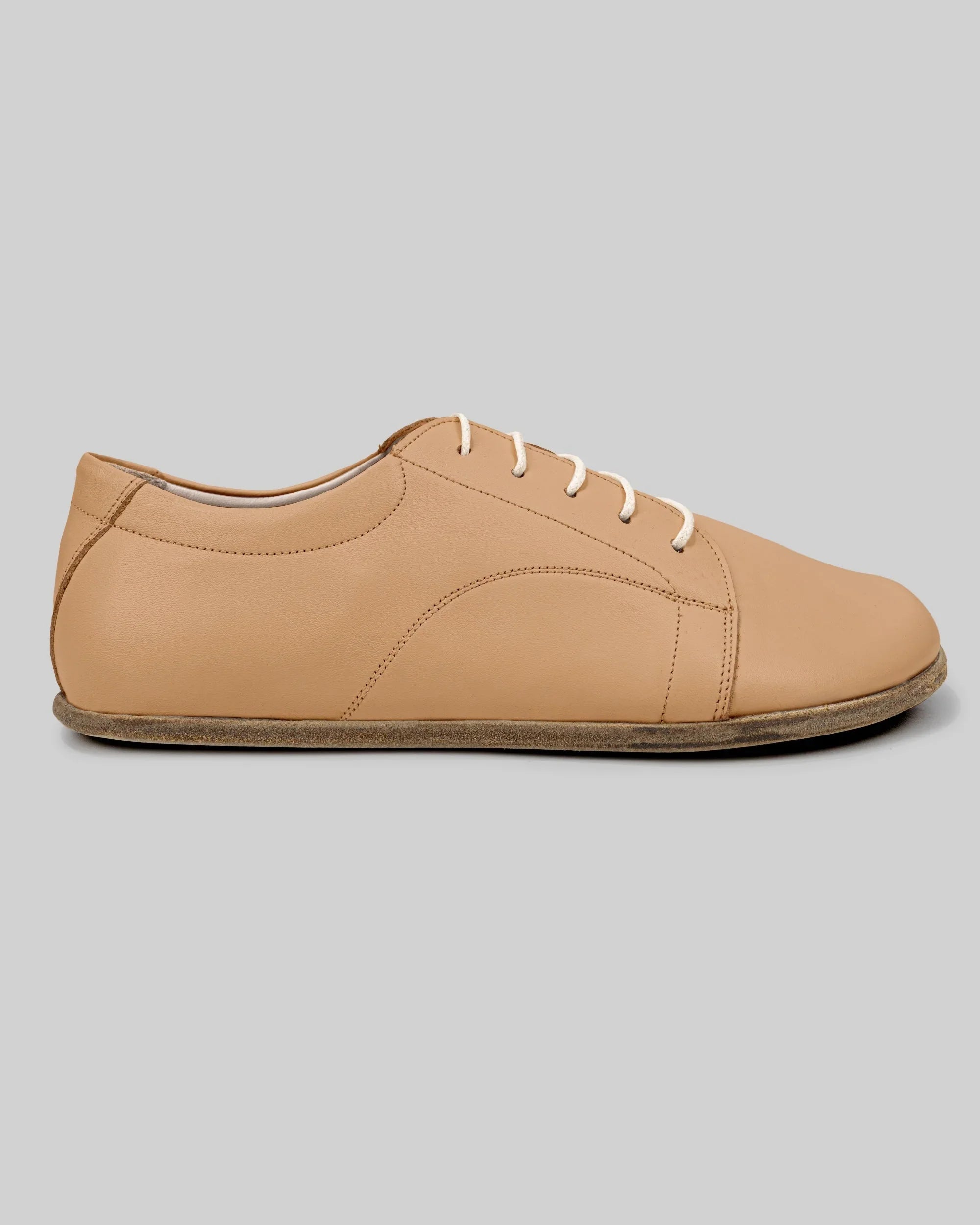 Close-up calf leather - Undyed Barefoot Sneaker Detail | Bespoky