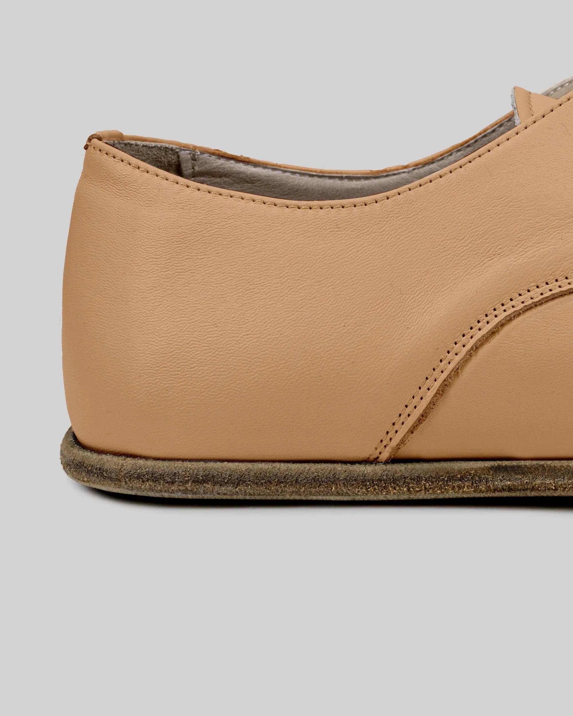 Close-up calf leather - Undyed Oxford Shoes Detail | Bespoky