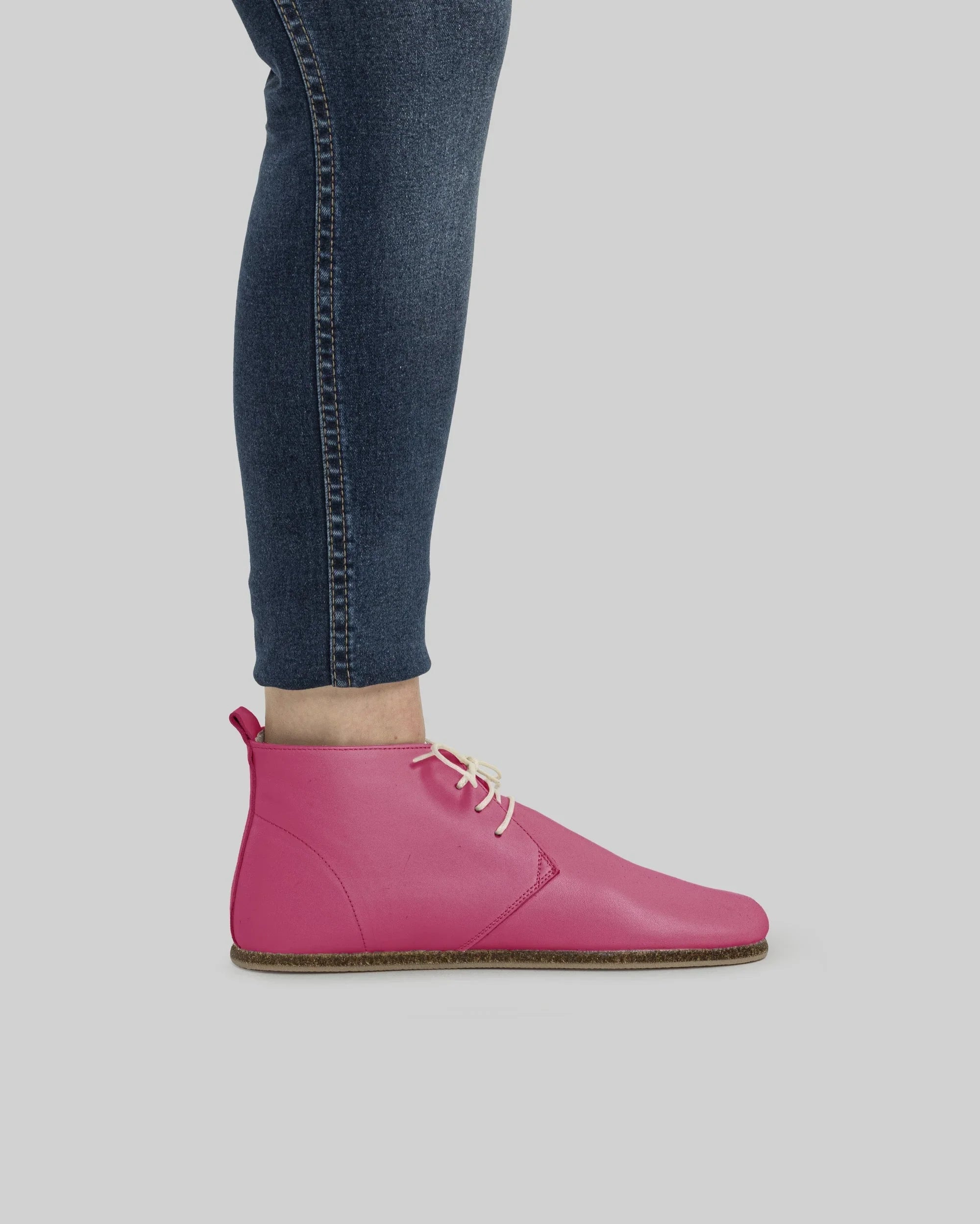 Close-up calf leather - Fuchsia Ankle Boots Detail | Bespoky