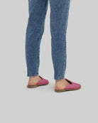 Detail Fuchsia Spitz zulaufende Mules - Handgefertigtes Kalbsleder Türkei | Bespoky