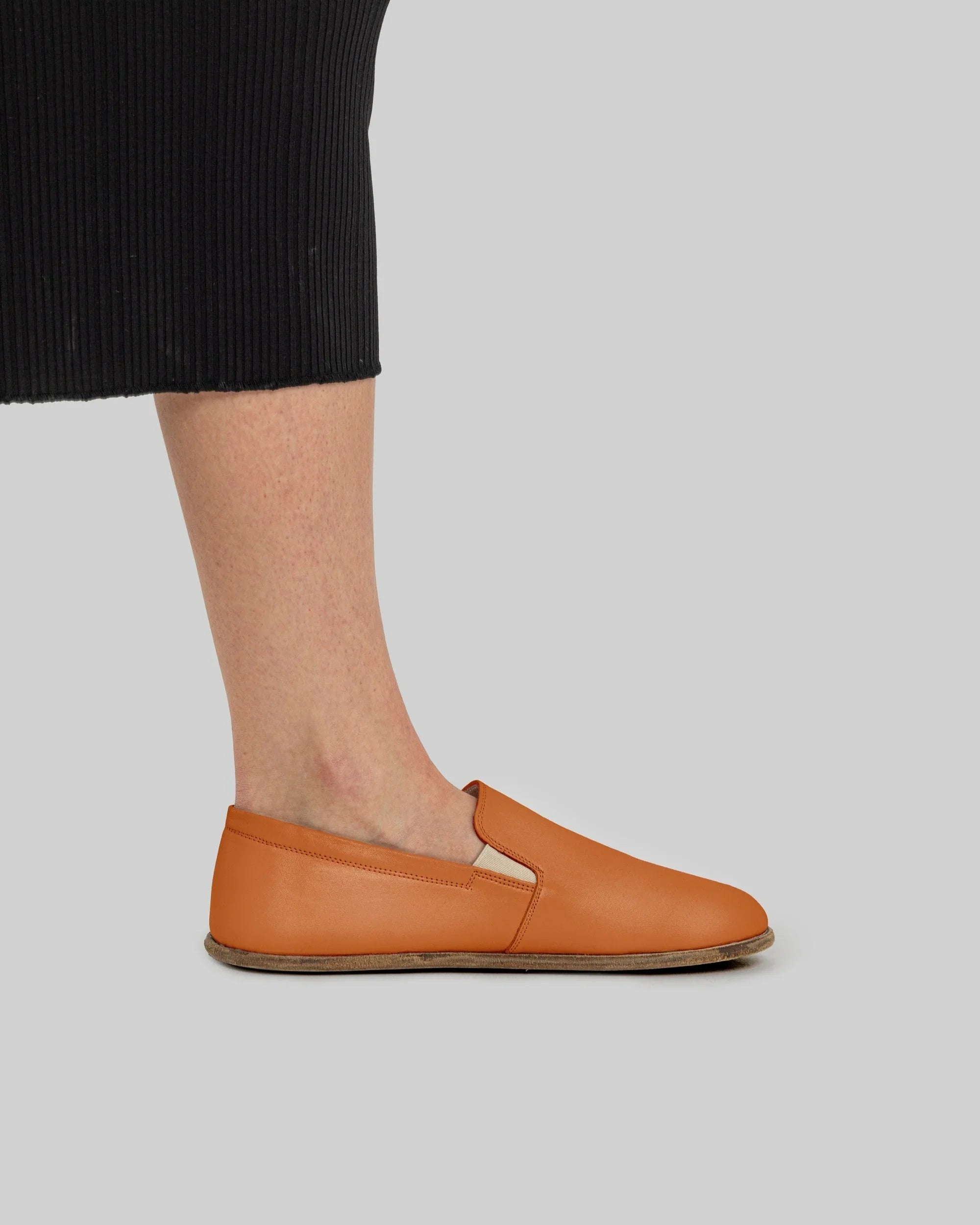 Close-up calf leather - Orange Barefoot Shoes Detail | Bespoky