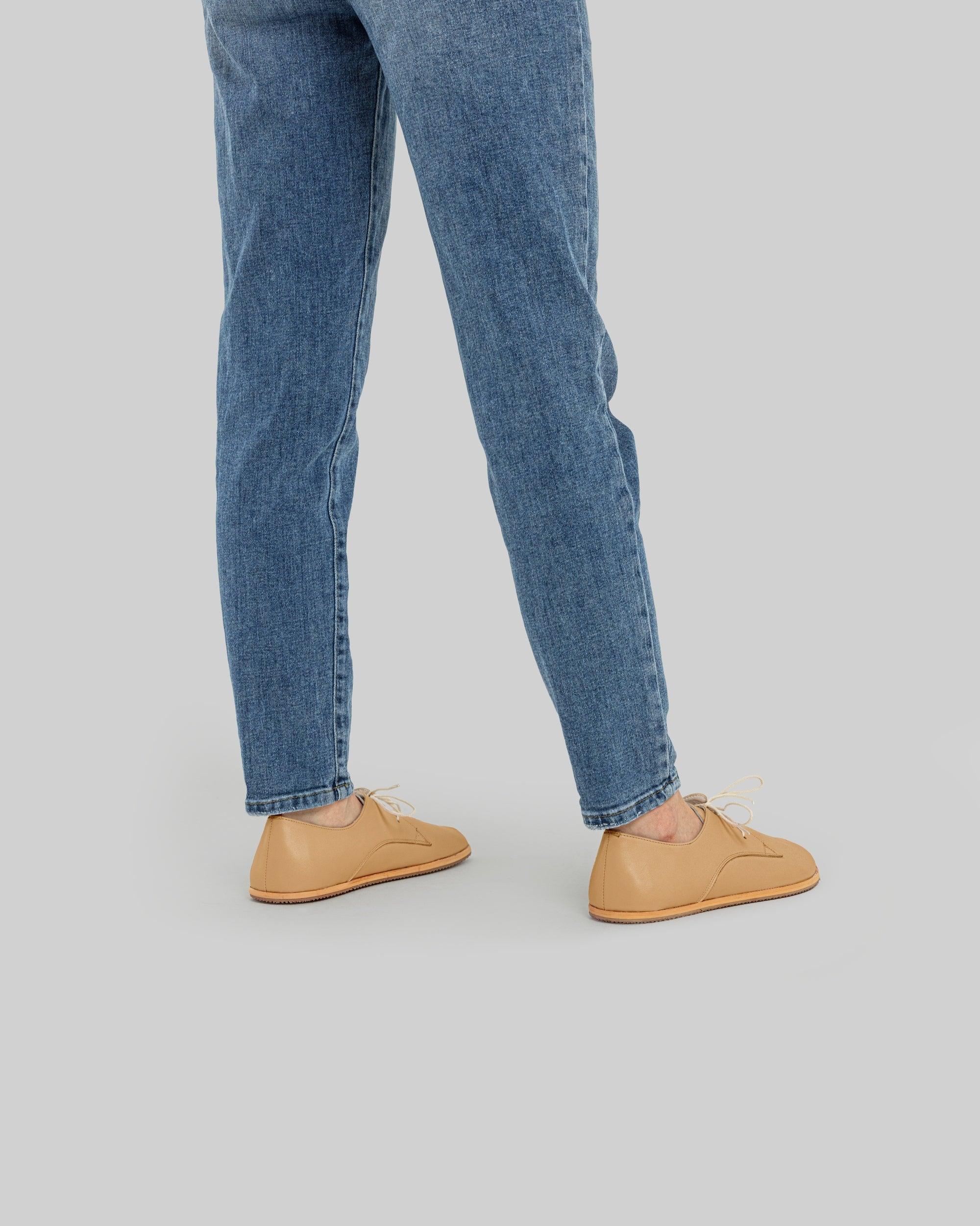 Close-up calf leather - Melon Yellow Oxford Shoes Detail | Bespoky