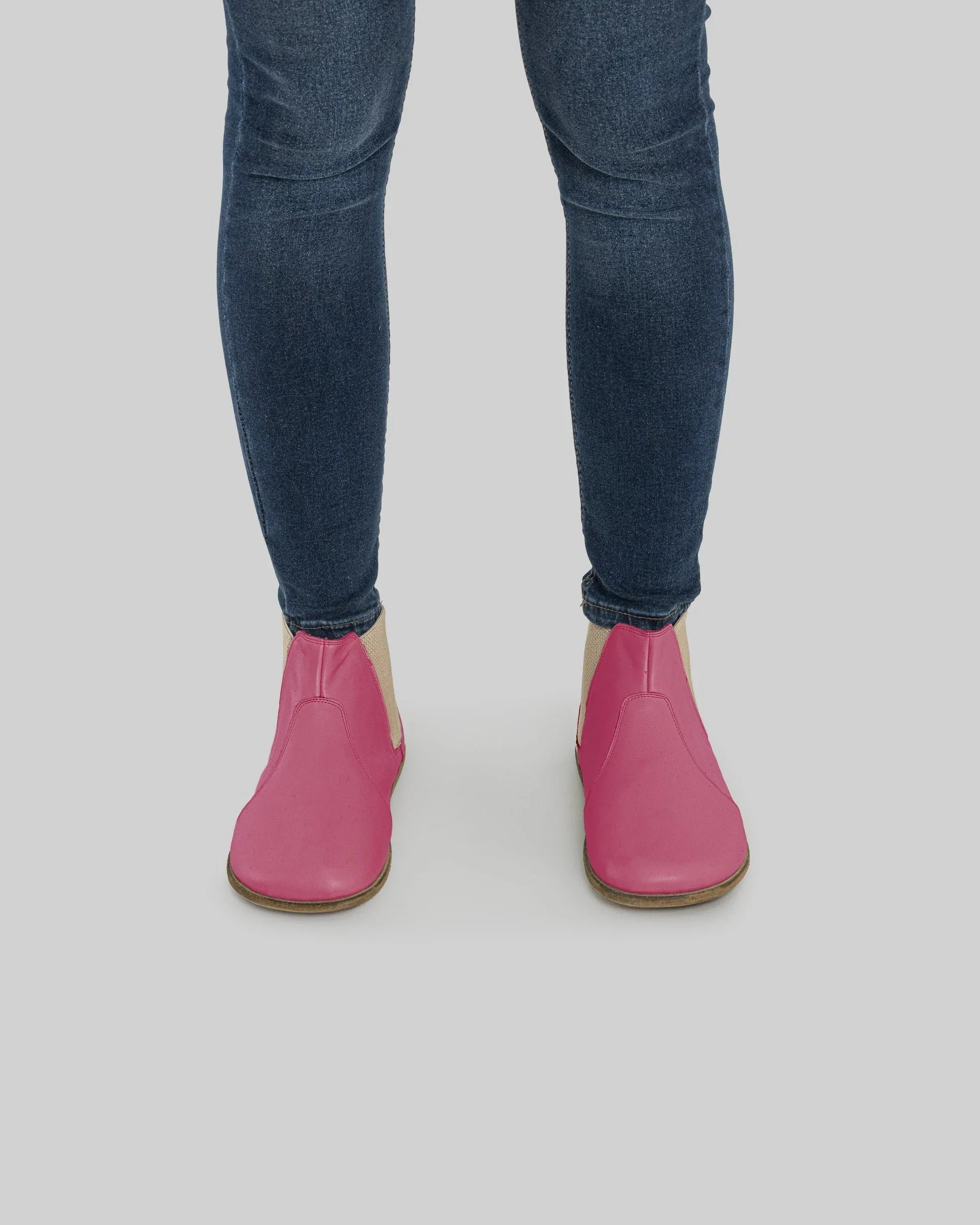 Detail Fuchsia Chelsea Boots - Handcrafted Calf Leather Turkey | Bespoky